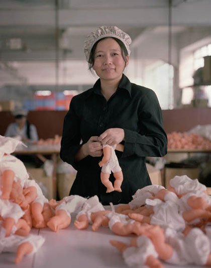 worker in toy factory china